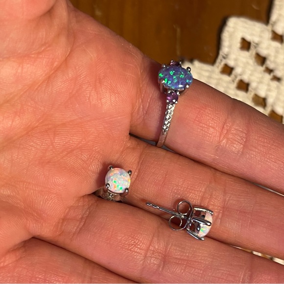 silver and opal ring and earring set - Picture 3 of 3